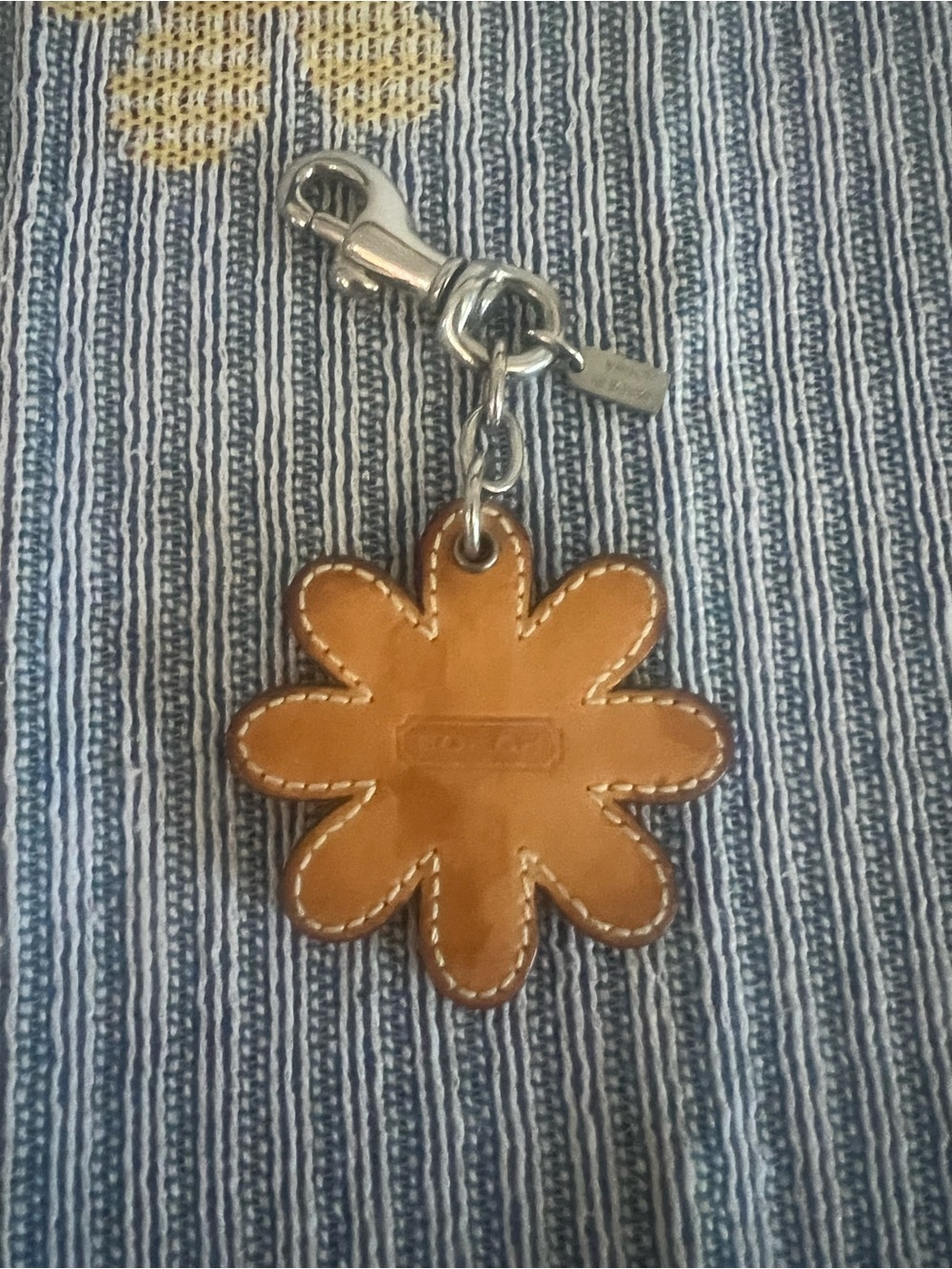 COACH Y2K Multicolor Patchwork Daisy Leather Keychain Charm - Picture 3 of 4